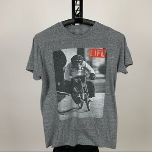 Altru graphic T-shirt size L slim fit